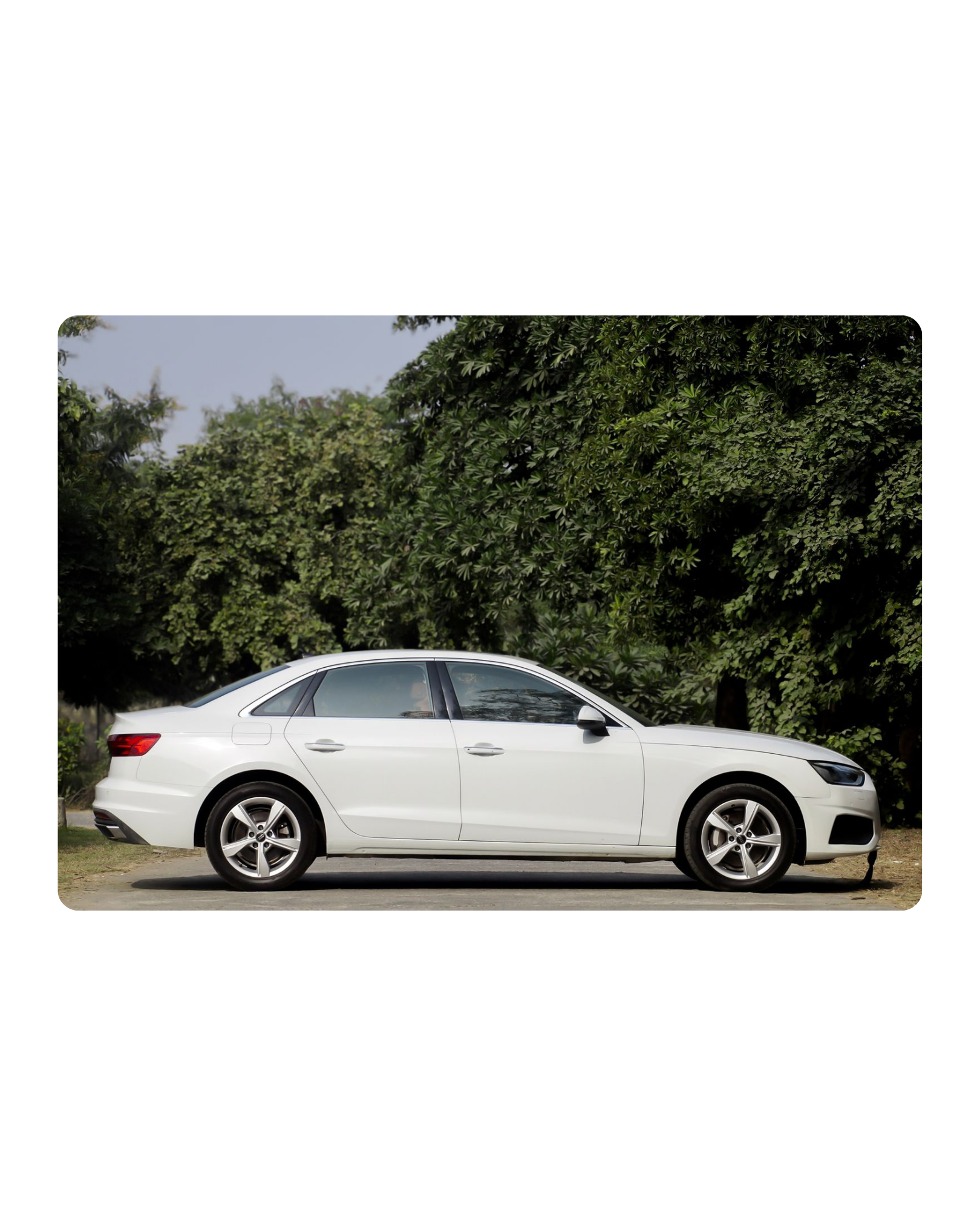 
								AUDI A4 TFSI PREMIUM full									