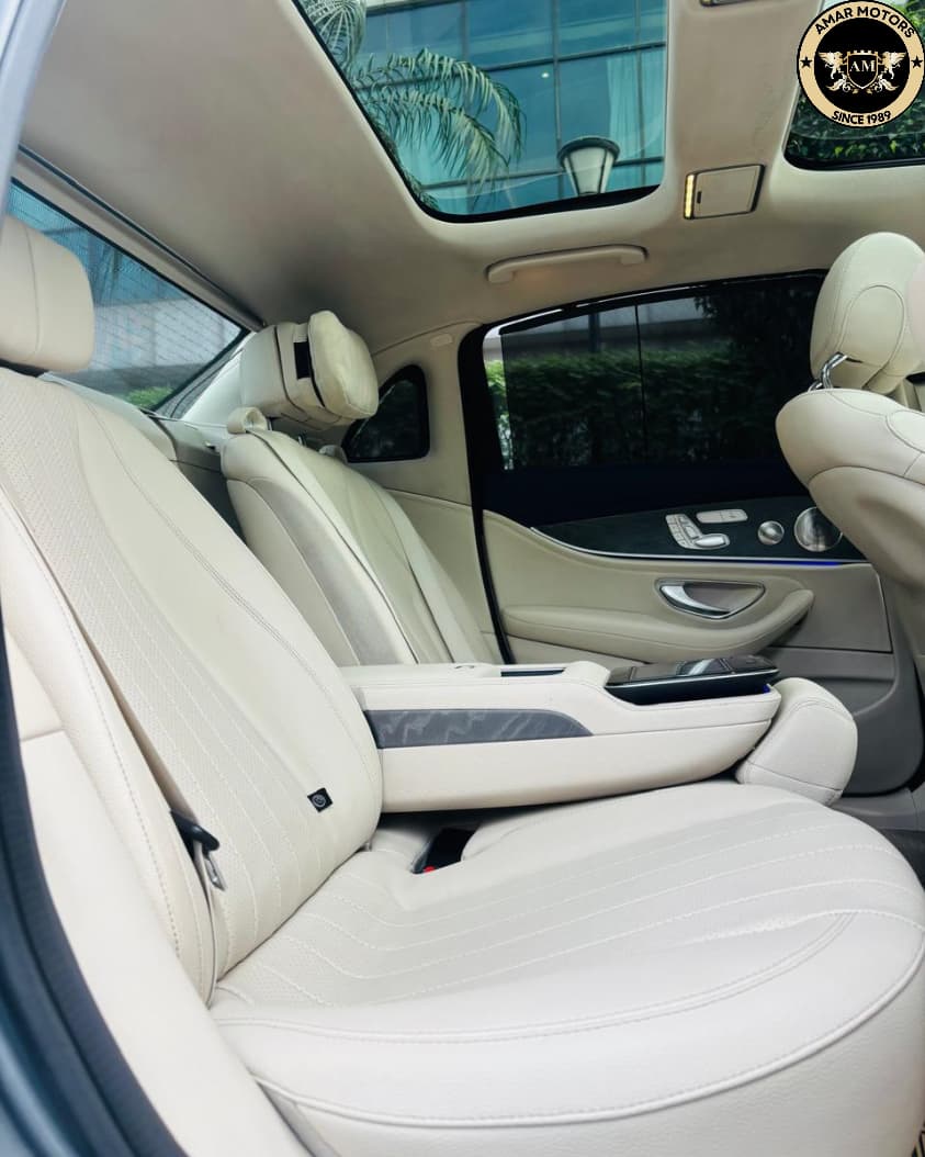 
								Mercedes Benz E350 D AMG Line full									